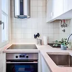 W. Lots Of In A Beautiful Terrace Apartman *