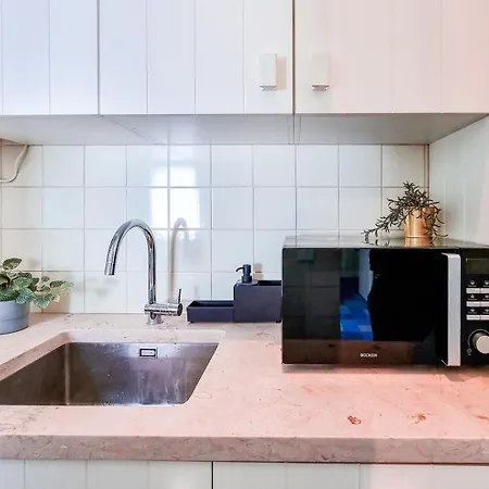 W. Lots Of In A Beautiful Terrace アパート