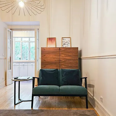 W. Lots Of In A Beautiful Terrace Appartement Lissabon