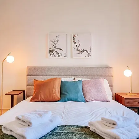 W. Lots Of In A Beautiful Terrace Appartement Lissabon