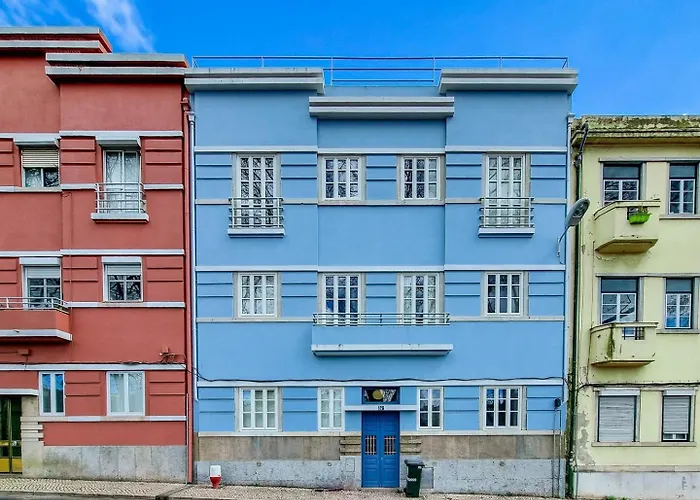 W. Lots Of In A Beautiful Terrace *