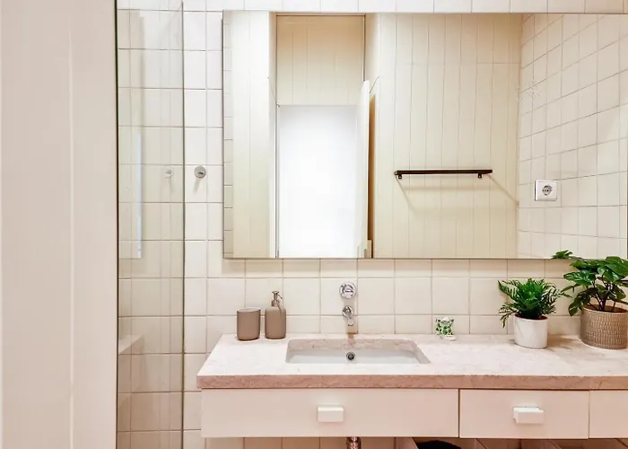 W. Lots Of In A Beautiful Terrace شقة Lisboa