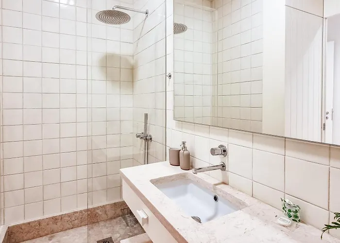 W. Lots Of In A Beautiful Terrace شقة *