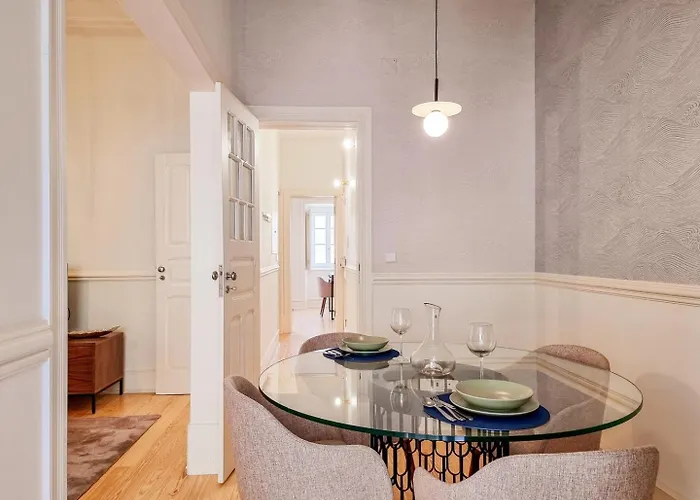 W. Lots Of In A Beautiful Terrace * Lisboa