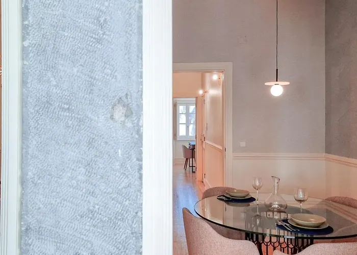 W. Lots Of In A Beautiful Terrace *