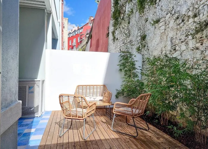 W. Lots Of In A Beautiful Terrace Lisboa