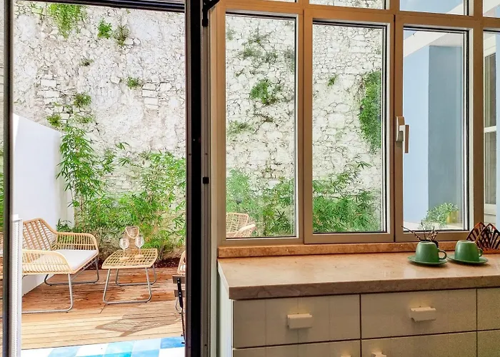 W. Lots Of In A Beautiful Terrace شقة