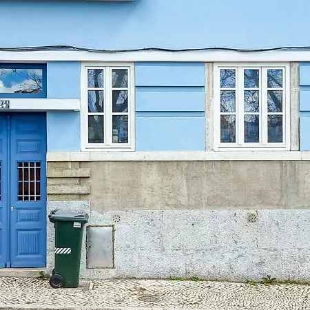 W. Lots Of In A Beautiful Terrace *